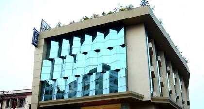 Srinivas Saffron Hotel