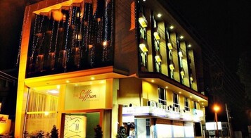 Fachada del alojamiento - Noche