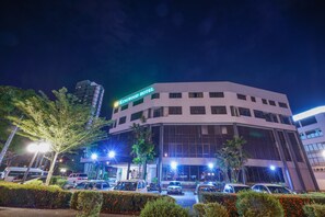 Front of property – evening/night