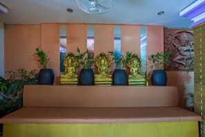 Lobby sitting area - Adan World (Siem Reap)