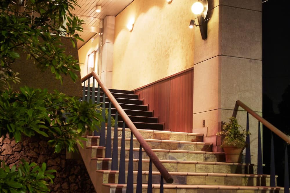 Sunsky Hotel
