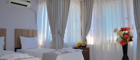 Chambre Triple Standard, 3 chambres