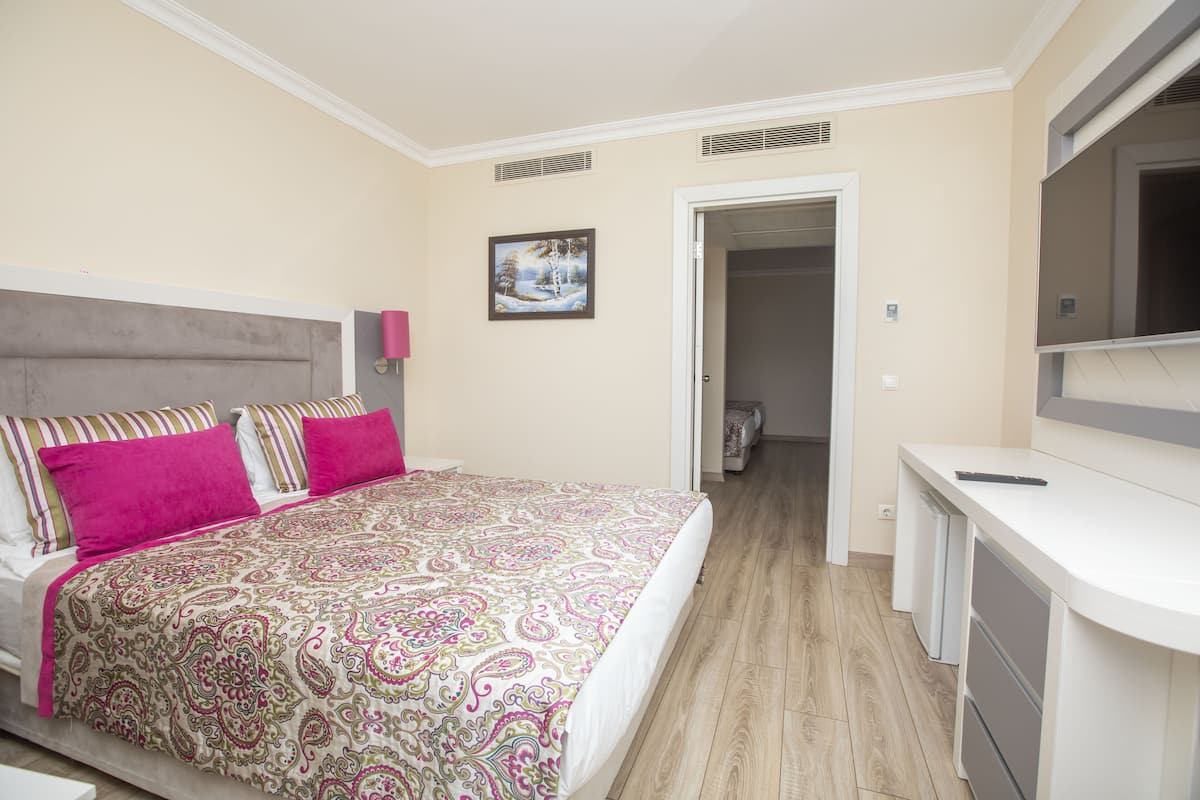 Articles gratuits dans le mini-bar, coffres-forts dans les chambres