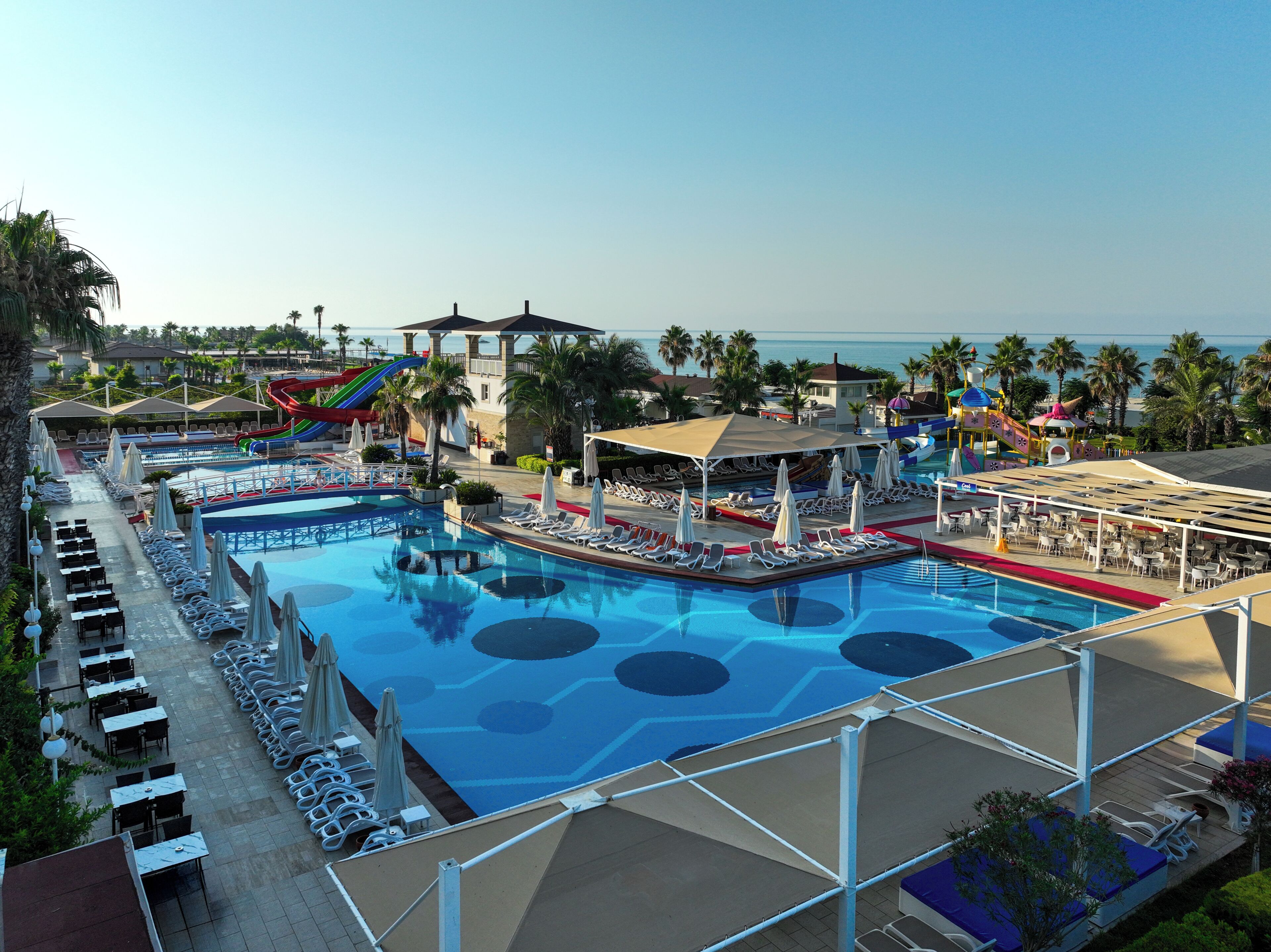 Indoor pool, 2 outdoor pools, pool umbrellas, sun loungers