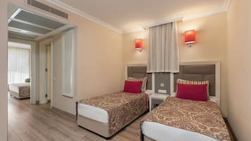 Free minibar, in-room safe, desk, soundproofing