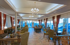 Bar (on property) - Antique Roman Palace Museum Hotel - Adults Only Ultra All Inclusive (Alanya)