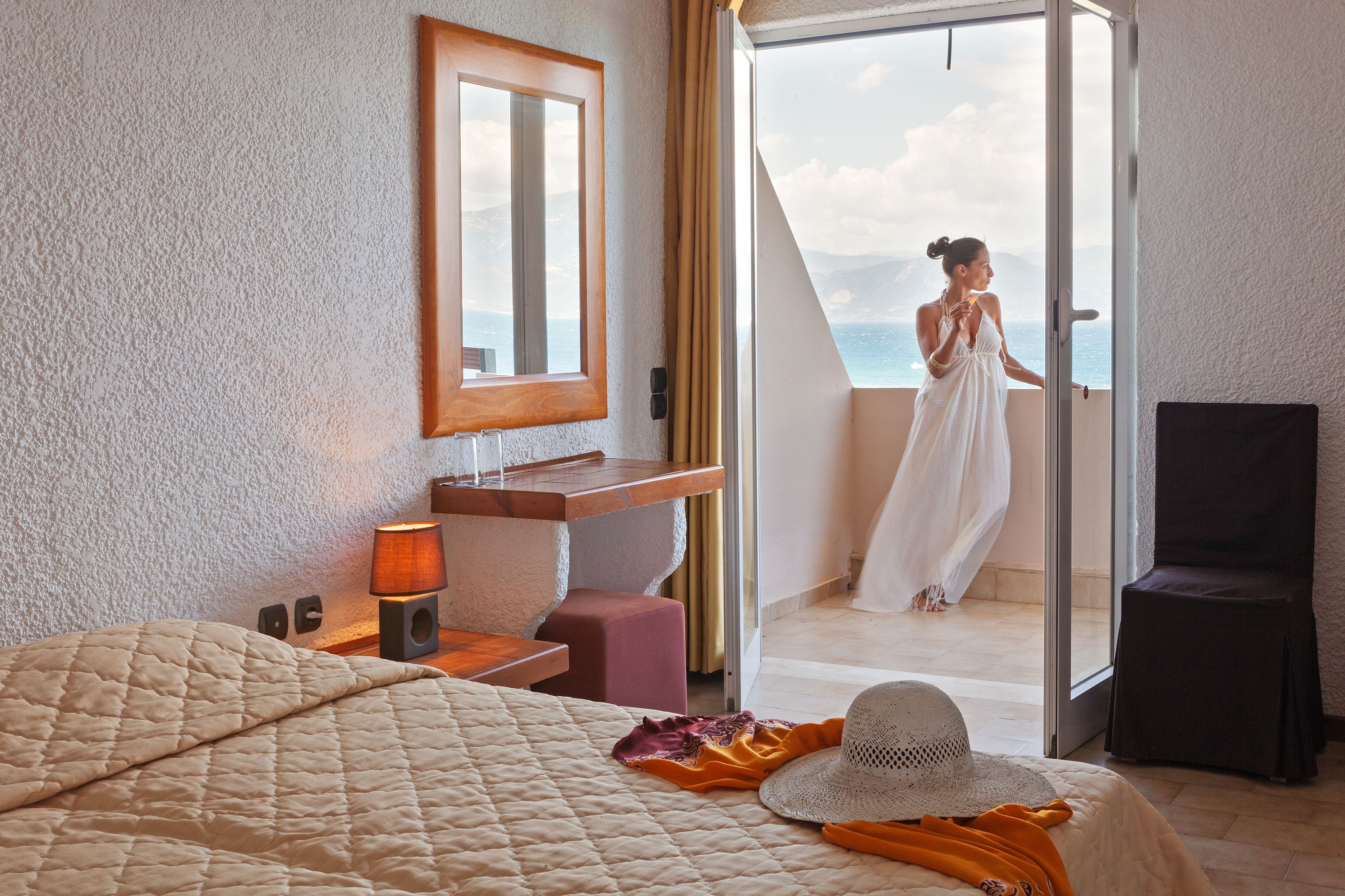 Bungalow | In-room safe, iron/ironing board, rollaway beds, free WiFi