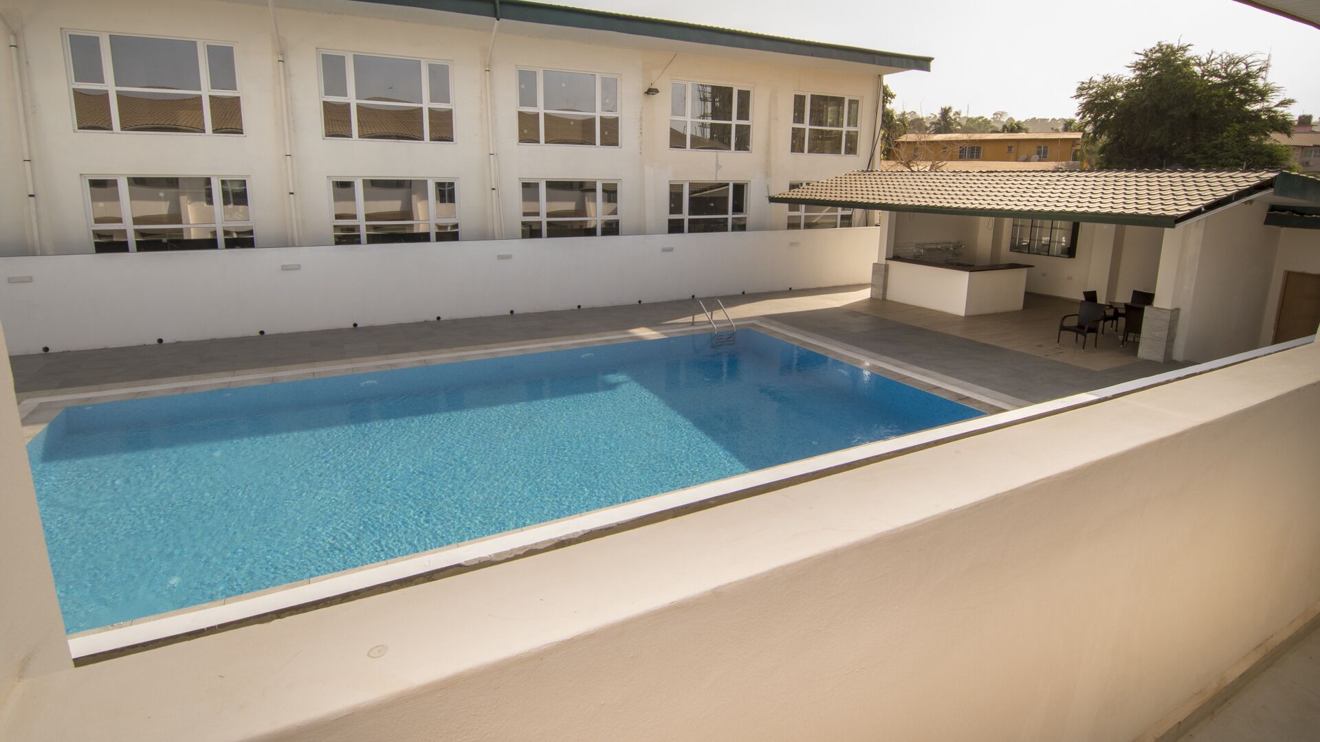 حمام سباحة