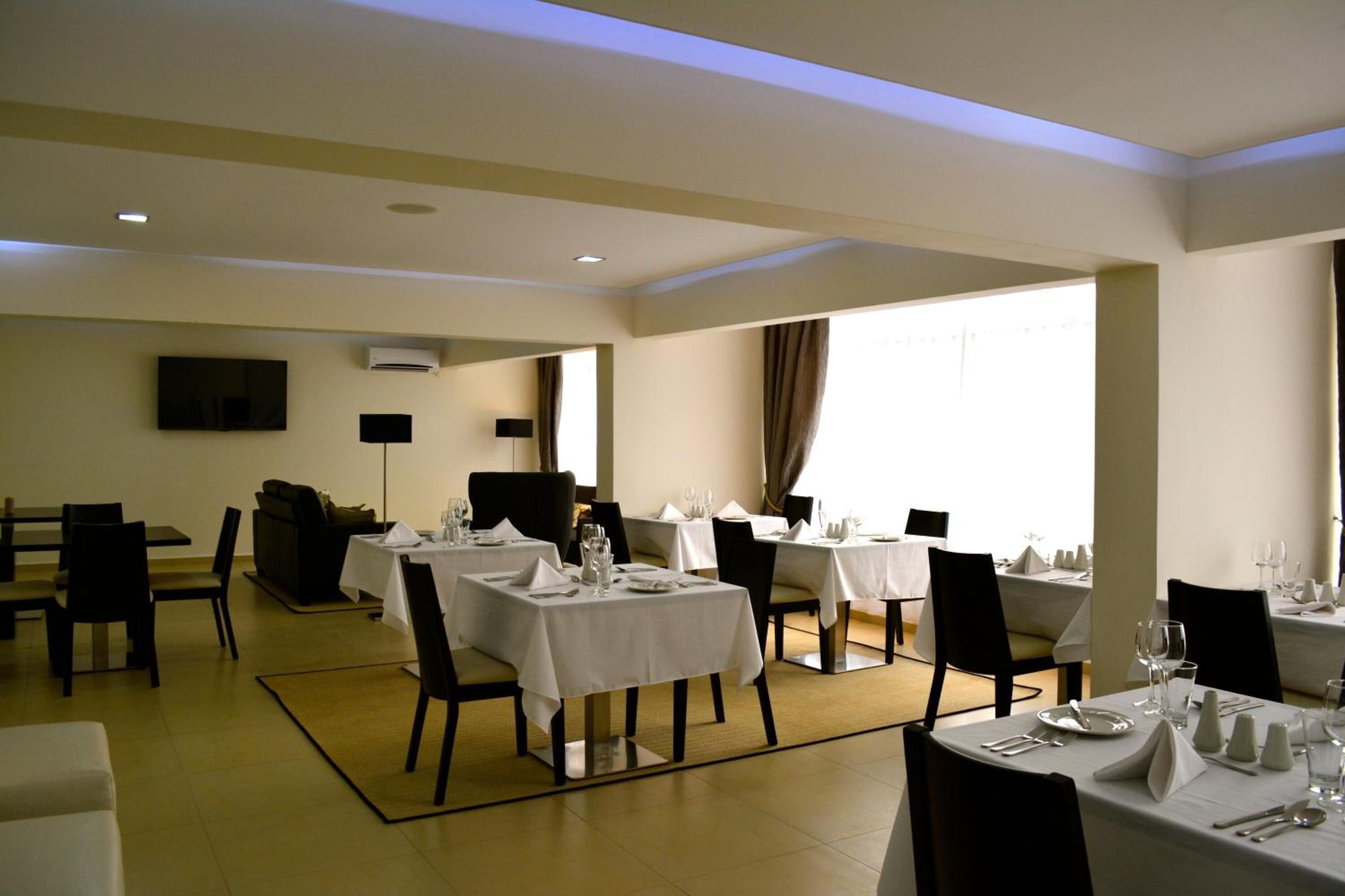 Foto - New Brookfields Hotel