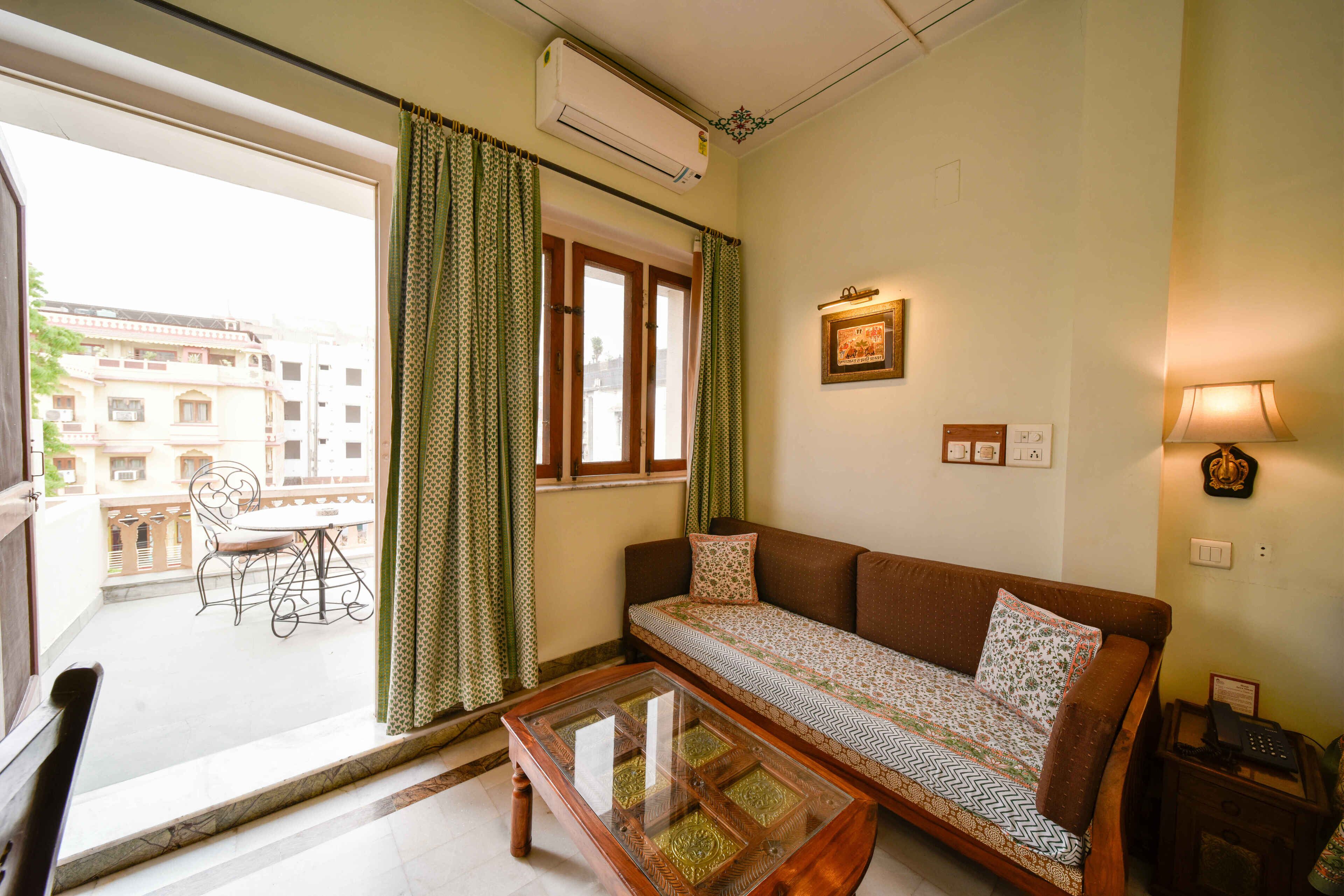 deluxe room | 1 bedroom, premium bedding, in-room safe, individually decorated