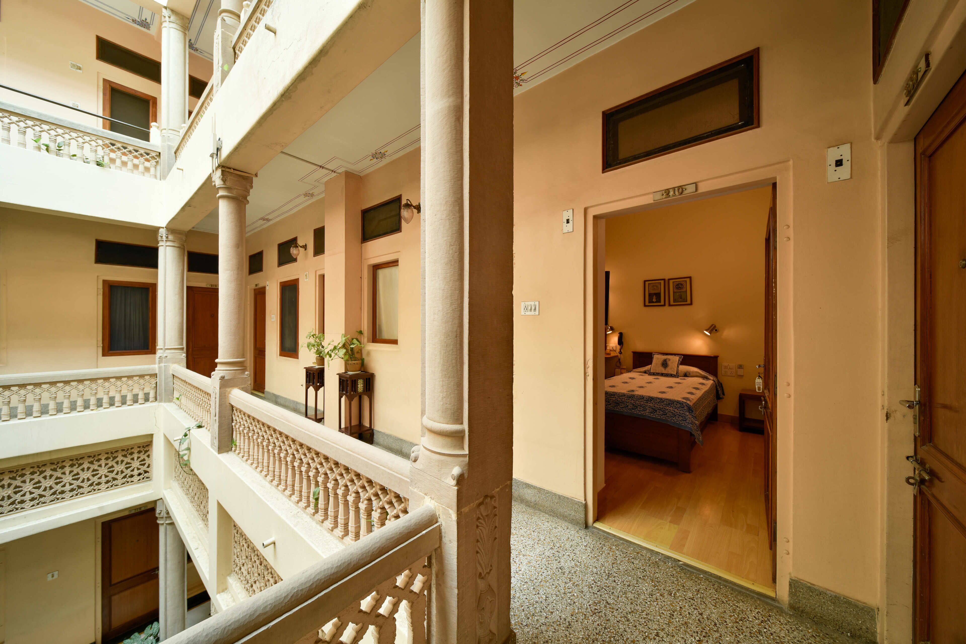 economy single room | 1 bedroom, premium bedding, in-room safe, individually decorated