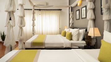 Family Suite - Afternoon Tea + Workspace + Support Community | 1 quarto, frigobar, cofres nos quartos, individualmente decorados