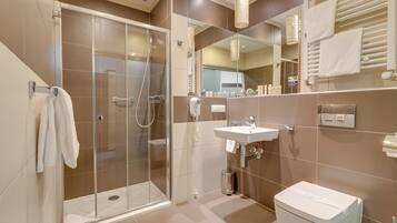 Free toiletries, hair dryer, towels