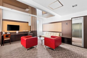 Business dubbelrum eller tvåbäddsrum | Skrivbord, strykjärn/strykbräda, gratis barnsängar och gratis wi-fi