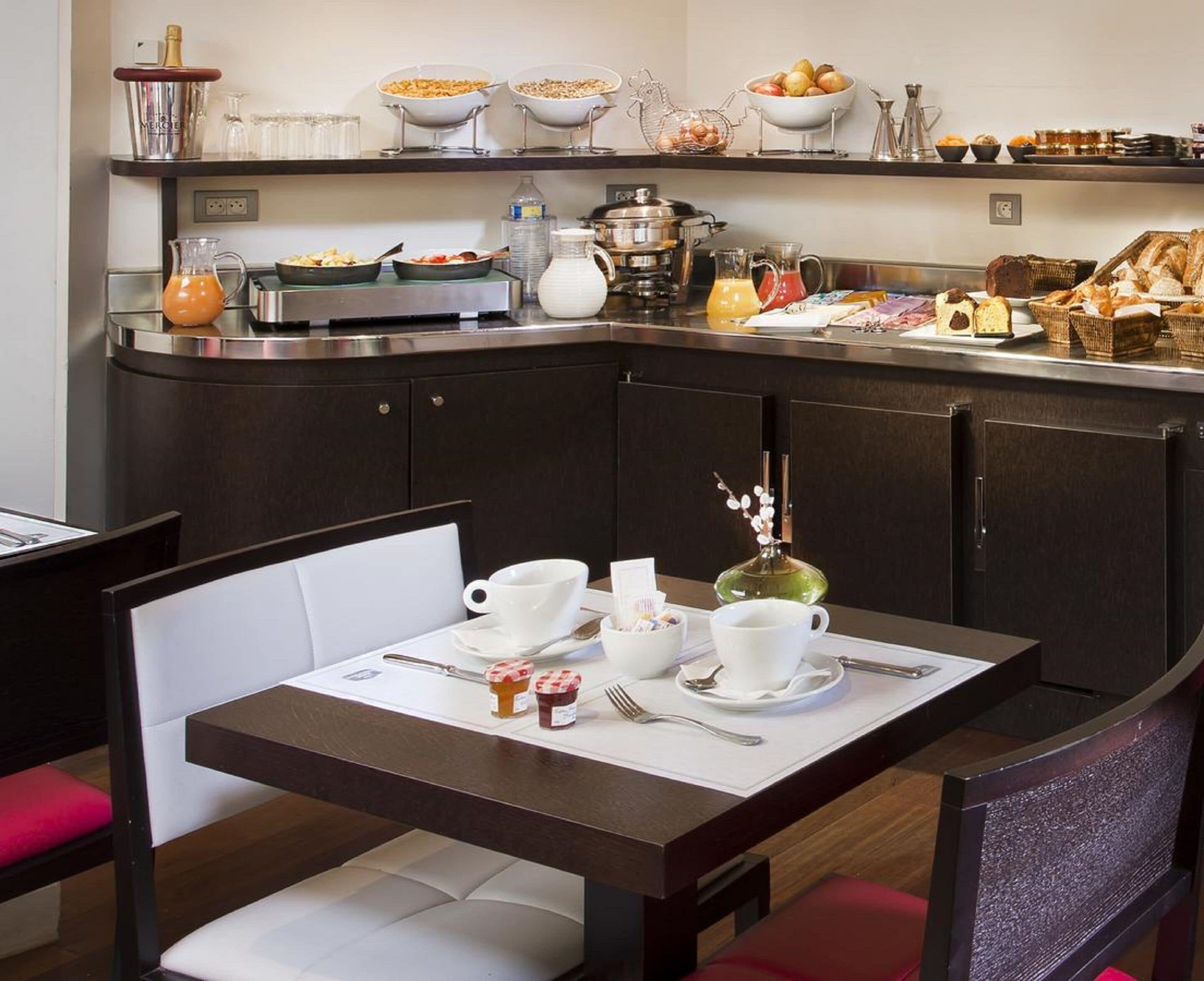 daily buffet breakfast (eur 19 per person)