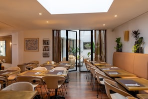 Frokostbuffé hver dag (EUR 19 per person)