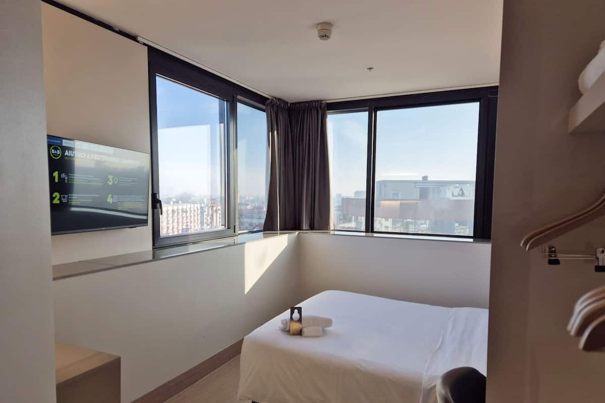 Superior Double Room, Non Smoking, City View