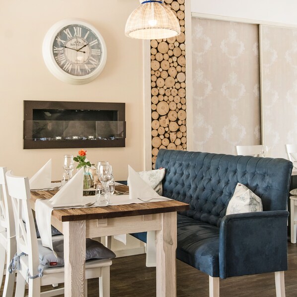 Se sirven desayunos, comidas, cenas y cocina mediterránea