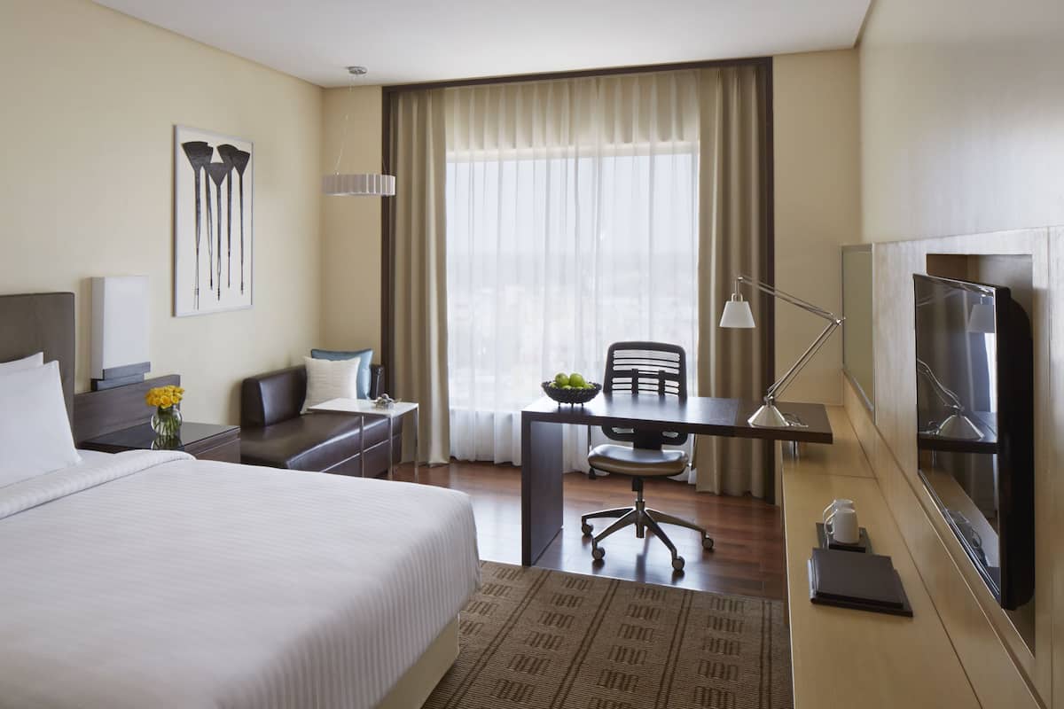 Premium bedding, down duvets, pillow-top beds, minibar
