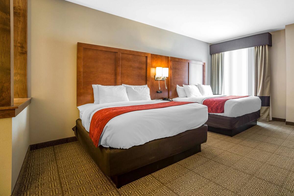 suite, multiple beds, non smoking | premium bedding, desk, laptop workspace, iron/ironing board