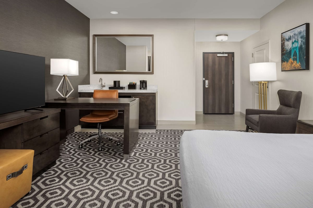 Estúdio, 1 cama King, para não fumantes | Roupas de cama premium, cofres nos quartos, berços grátis