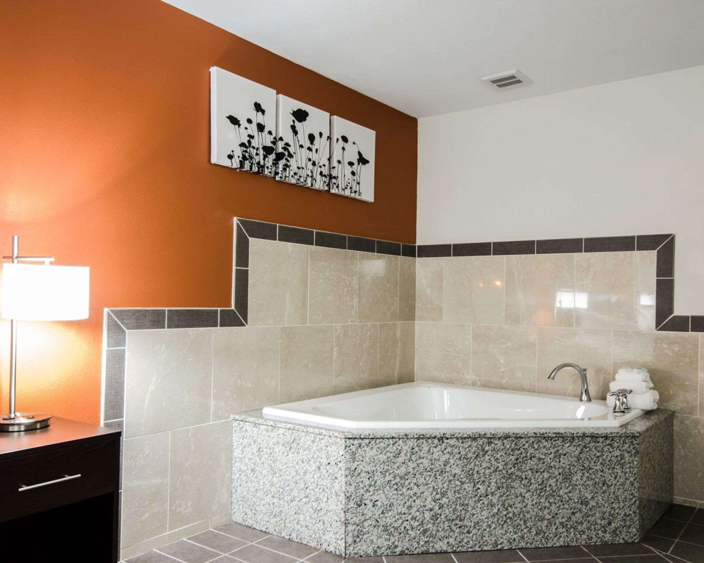 suite, 1 king bed, non smoking | in-room safe, desk, iron/ironing board, rollaway beds