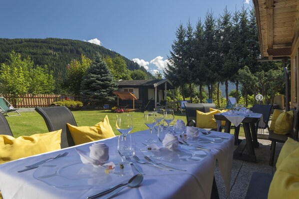 View from property - Hotel Chalet Olympia (Monguelfo)