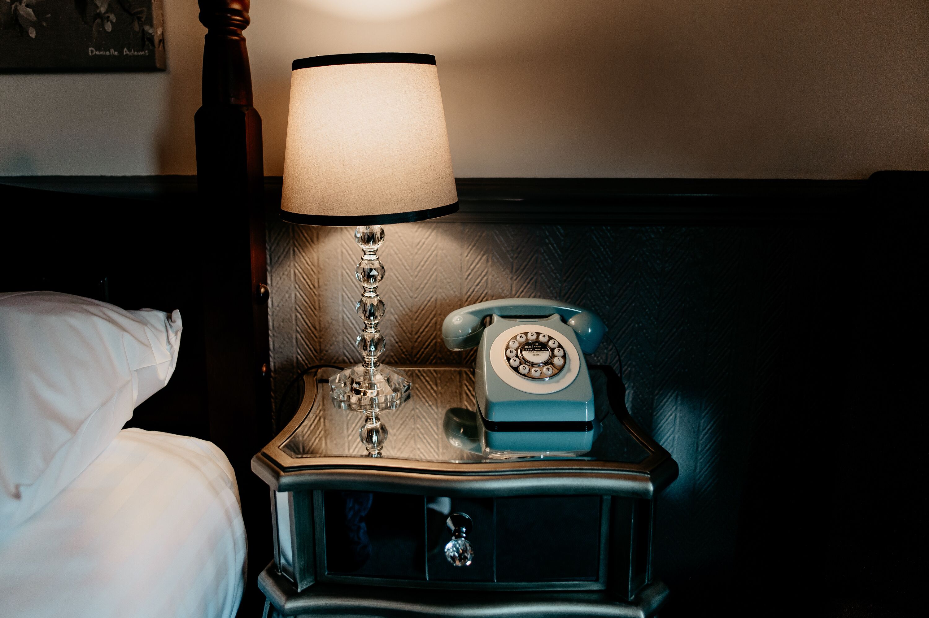 junior suite | desk, iron/ironing board, free wifi, bed sheets