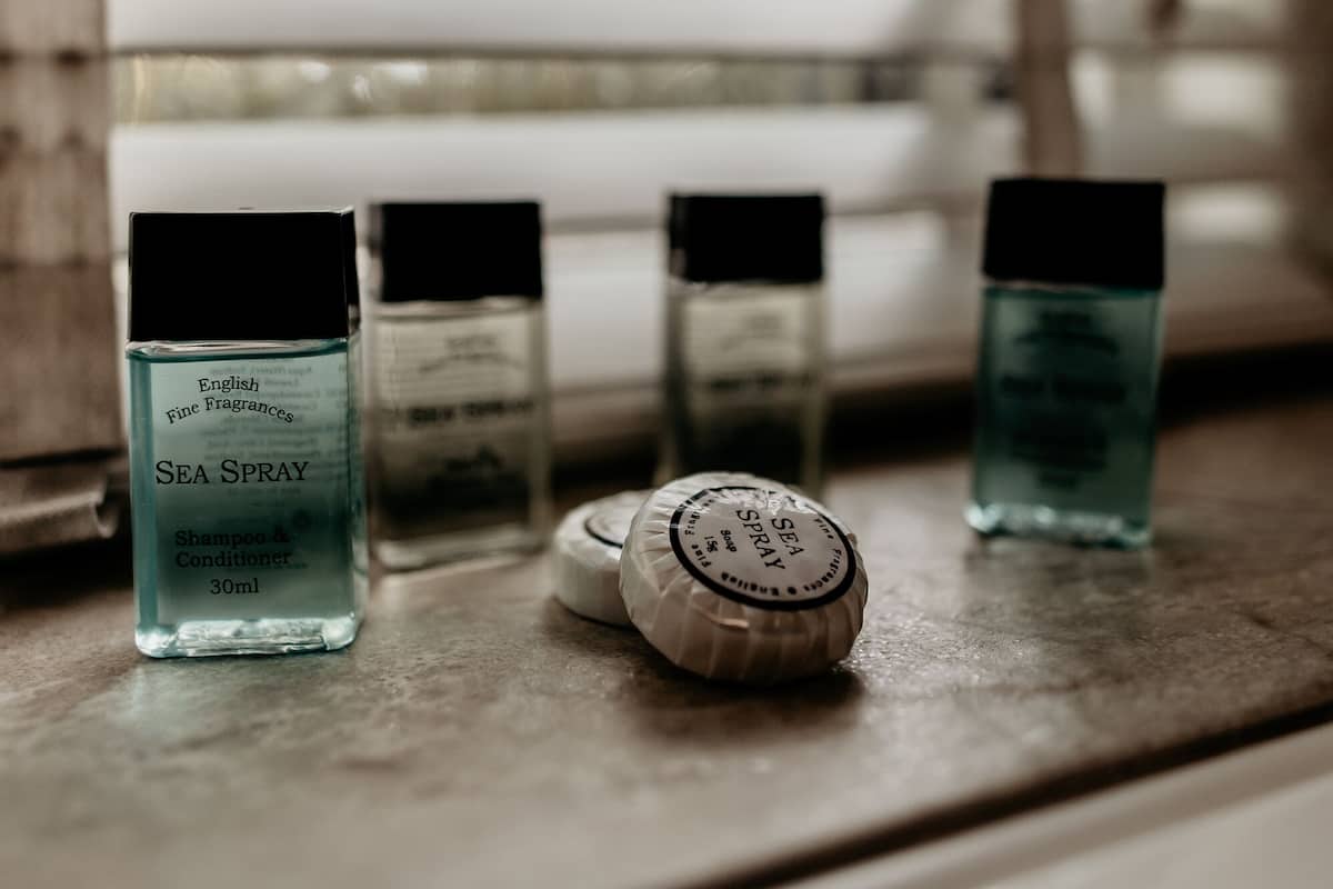 junior suite | bathroom | combined shower/bathtub, hair dryer, towels