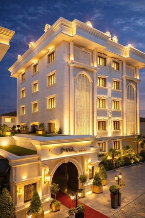 Front of property - Sura Hagia Sophia Hotel (Istanbul)
