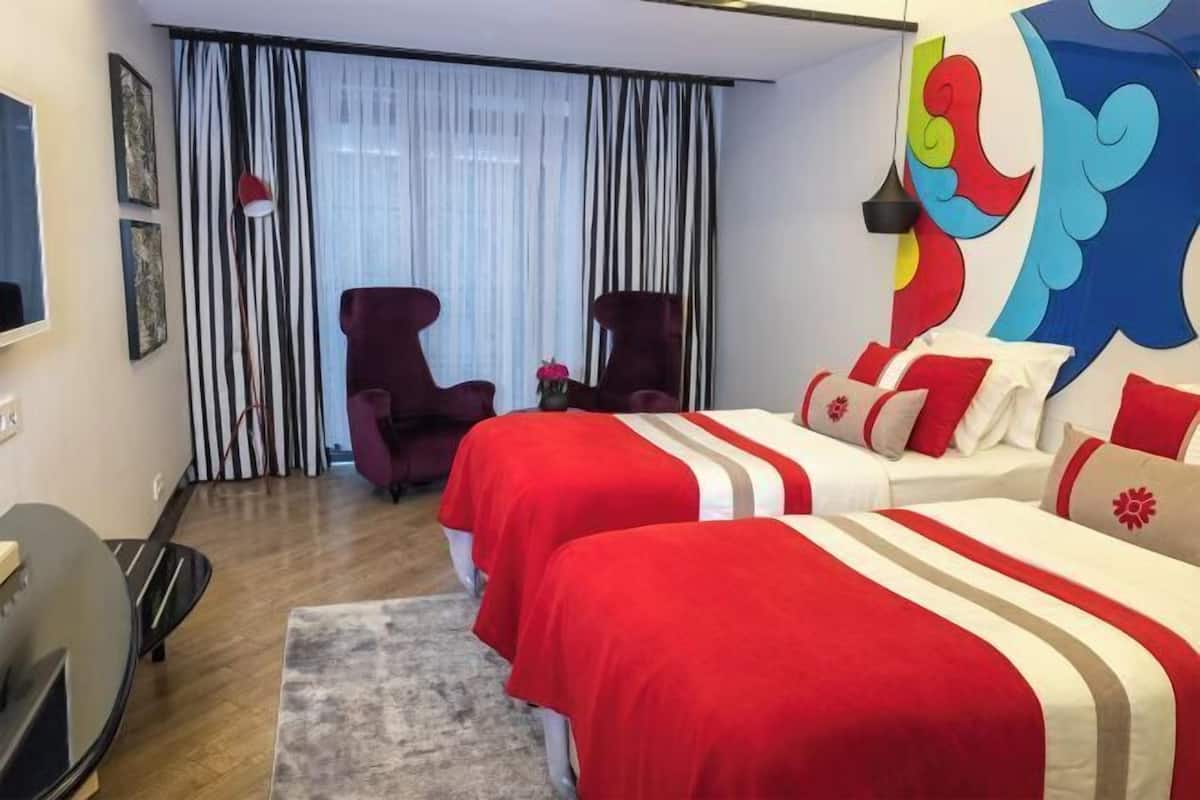 1 habitación, ropa de cama de alta calidad y minibar