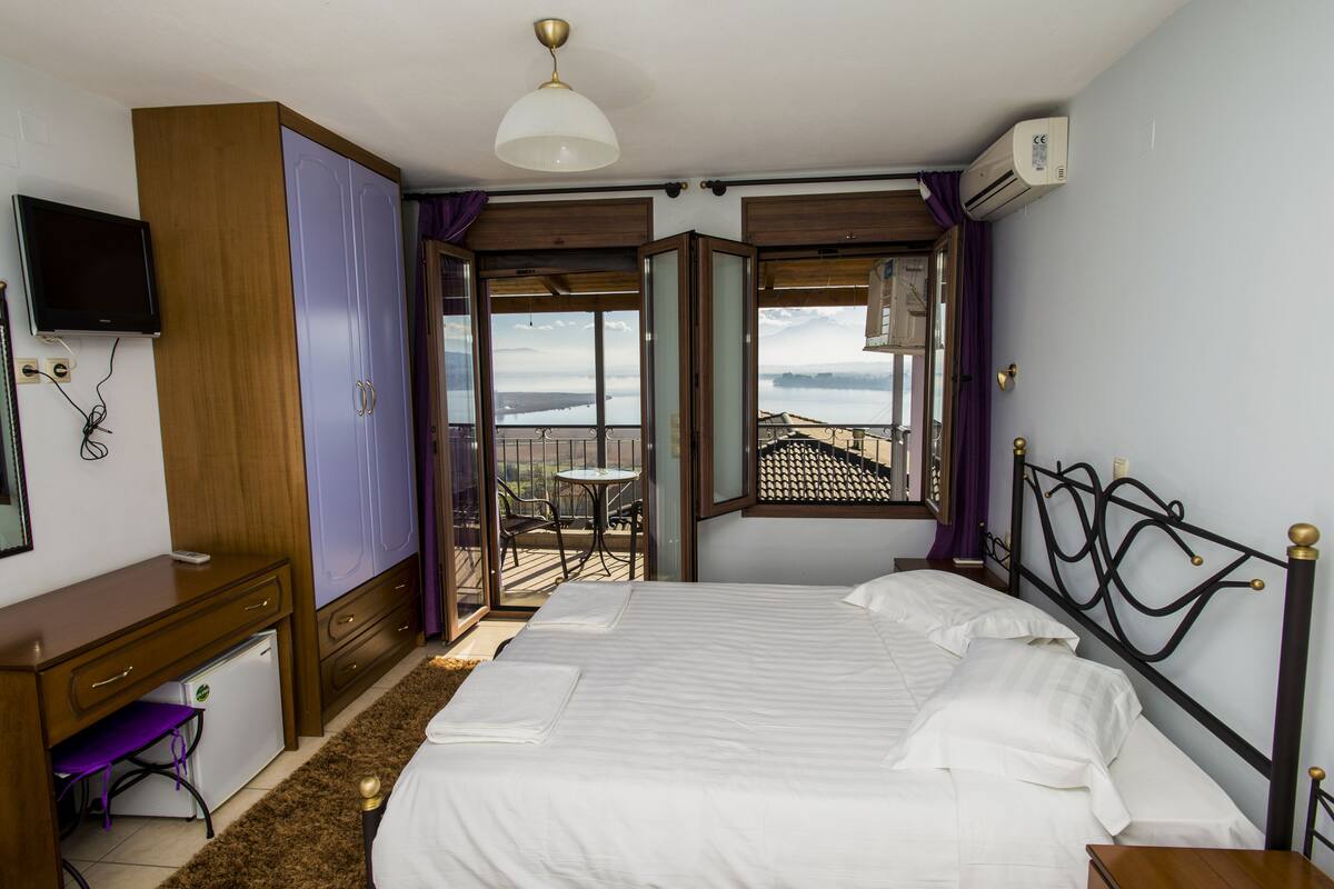 Superior Double Room, Lake View