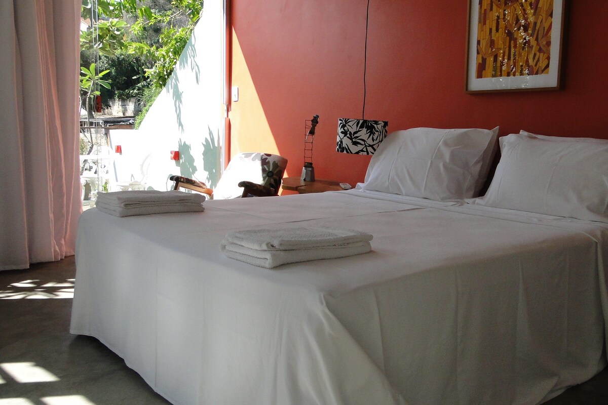 Deluxe Double Room | Egyptian cotton sheets, premium bedding, individually decorated