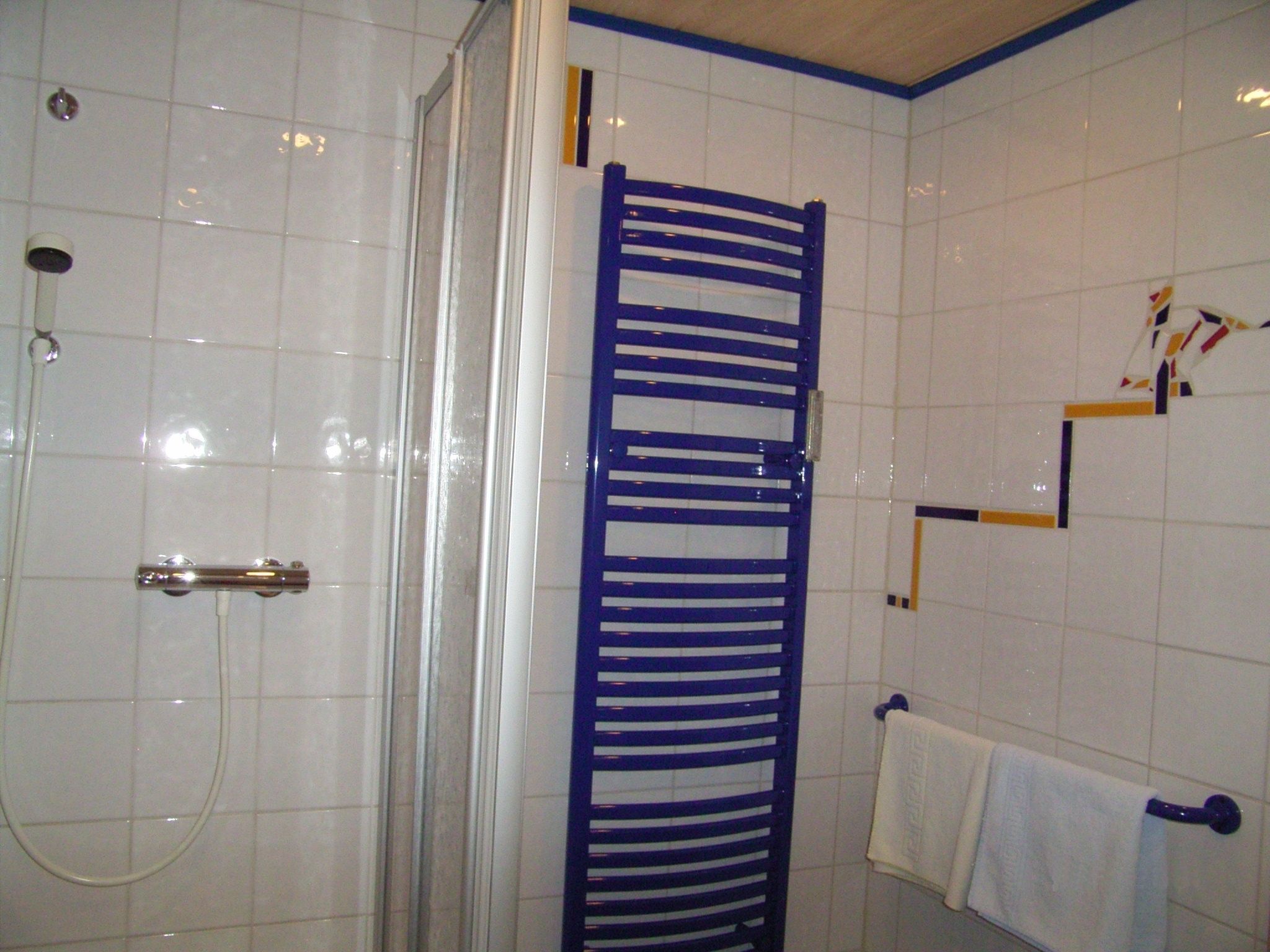 quadruple room | bathroom | shower, hair dryer, towels