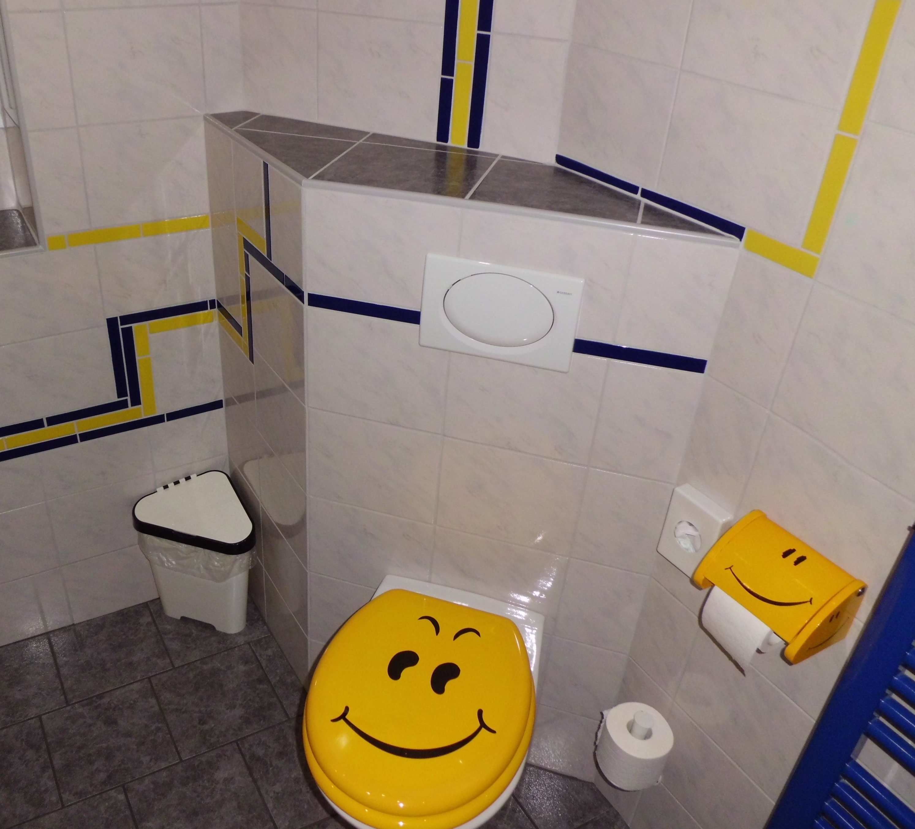 double room | bathroom | shower, hair dryer, towels