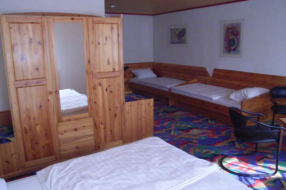 superior quadruple room | hypo-allergenic bedding, free wifi, bed sheets