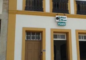 Entrée de l’hébergement