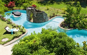 Outdoor pool - C'est la Vie (Gros Islet)