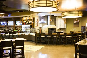 Food and drink - Bridges Bay Resort (Arnolds Park)