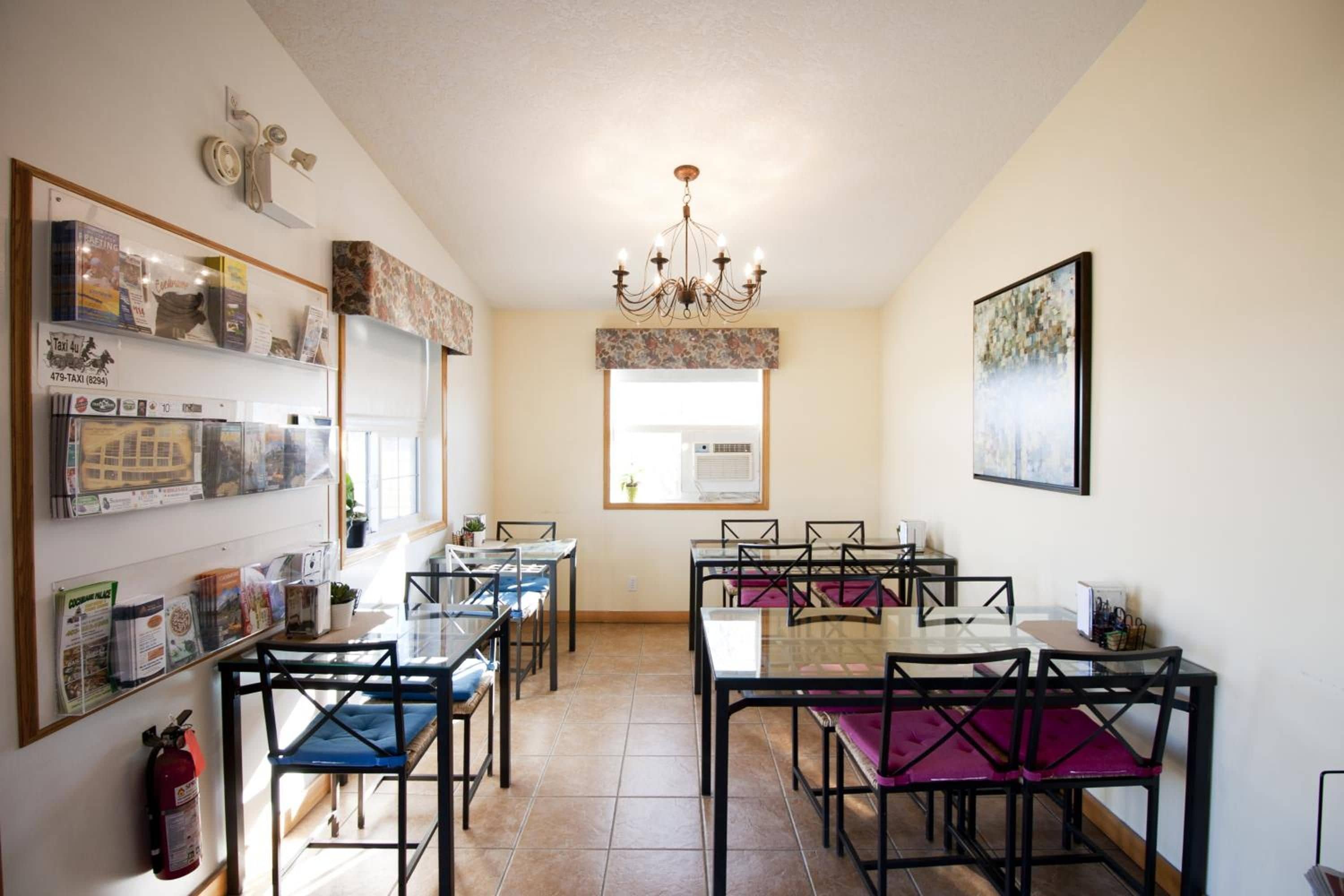 Photo - Bow River Inn