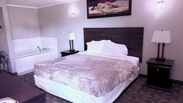 Honey Moon Suites | Pillowtop-Betten, Schreibtisch, Bügeleisen/Bügelbrett, kostenloses WLAN