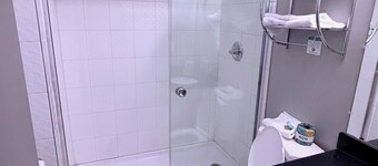 Premium Inn & Suites Calgary Airport