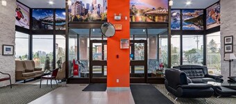 Airport Traveller's Inn
