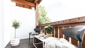 Luxury Studio Suite | Terrace/patio - Feldmochinger Hof (Munich)