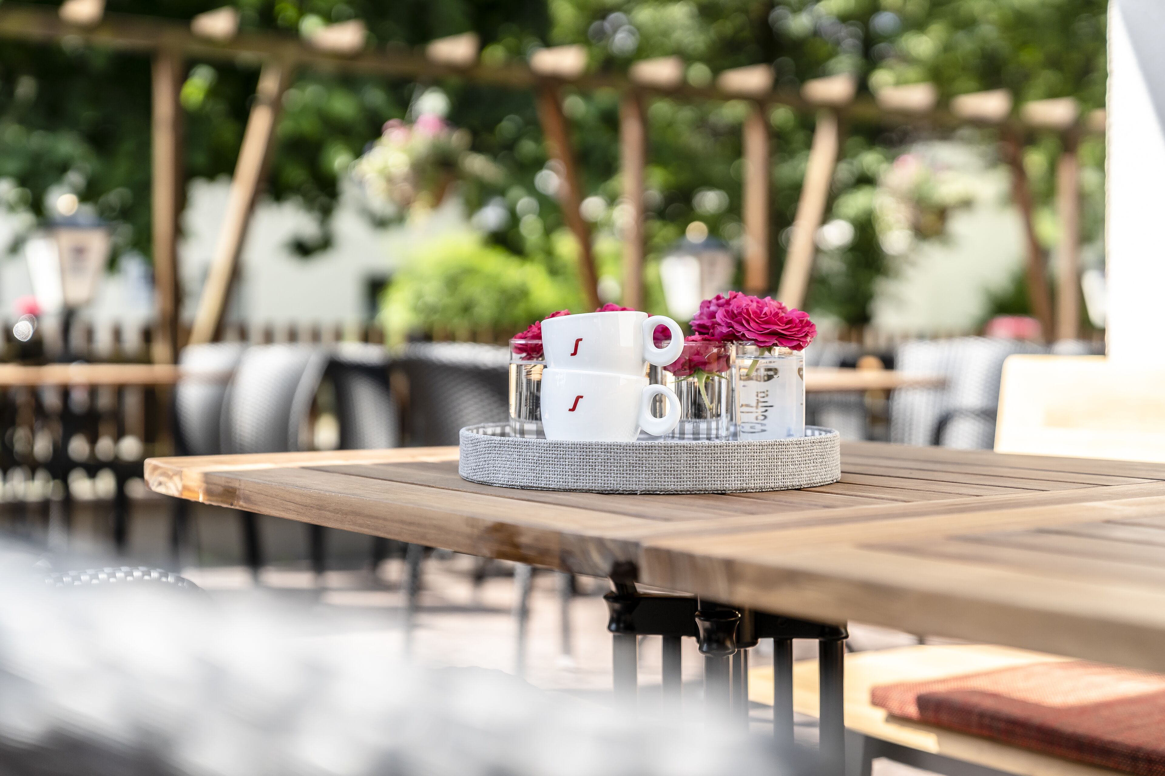 breakfast, lunch, dinner served; german cuisine, al fresco dining