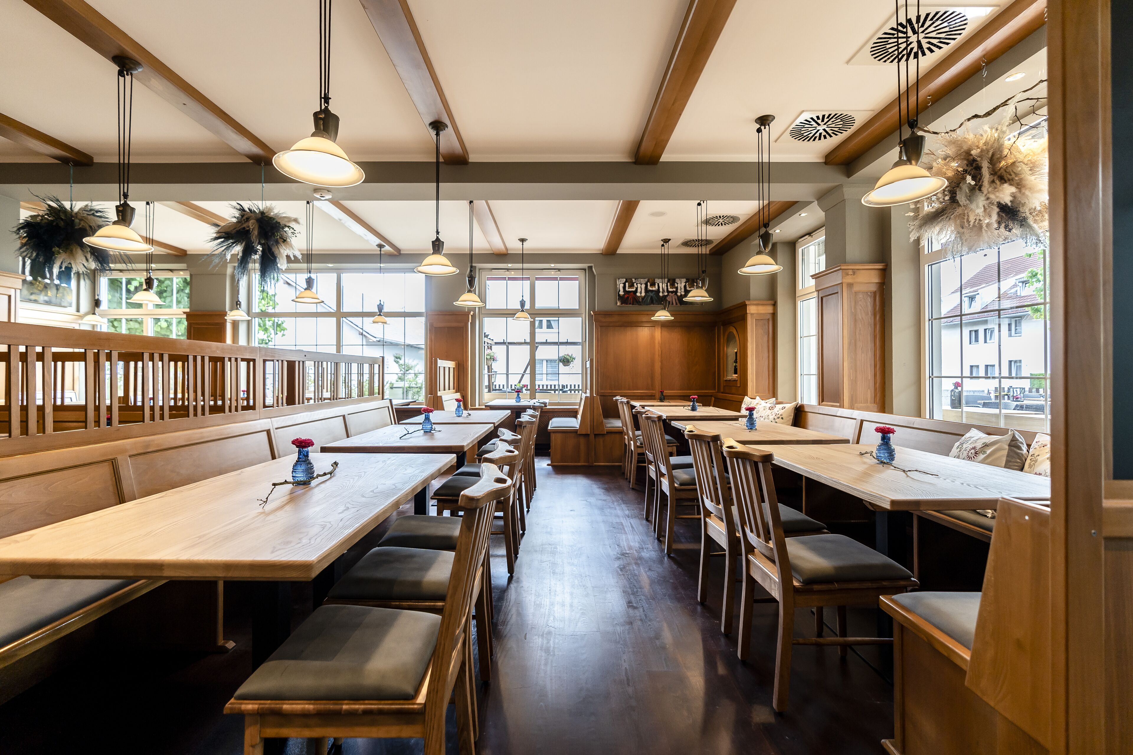 breakfast, lunch, dinner served; german cuisine, al fresco dining