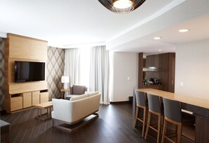 Presidential Suite, 1 King Bed | Living room