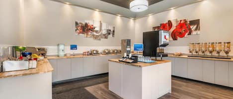 Gratis komplett frukost varje dag