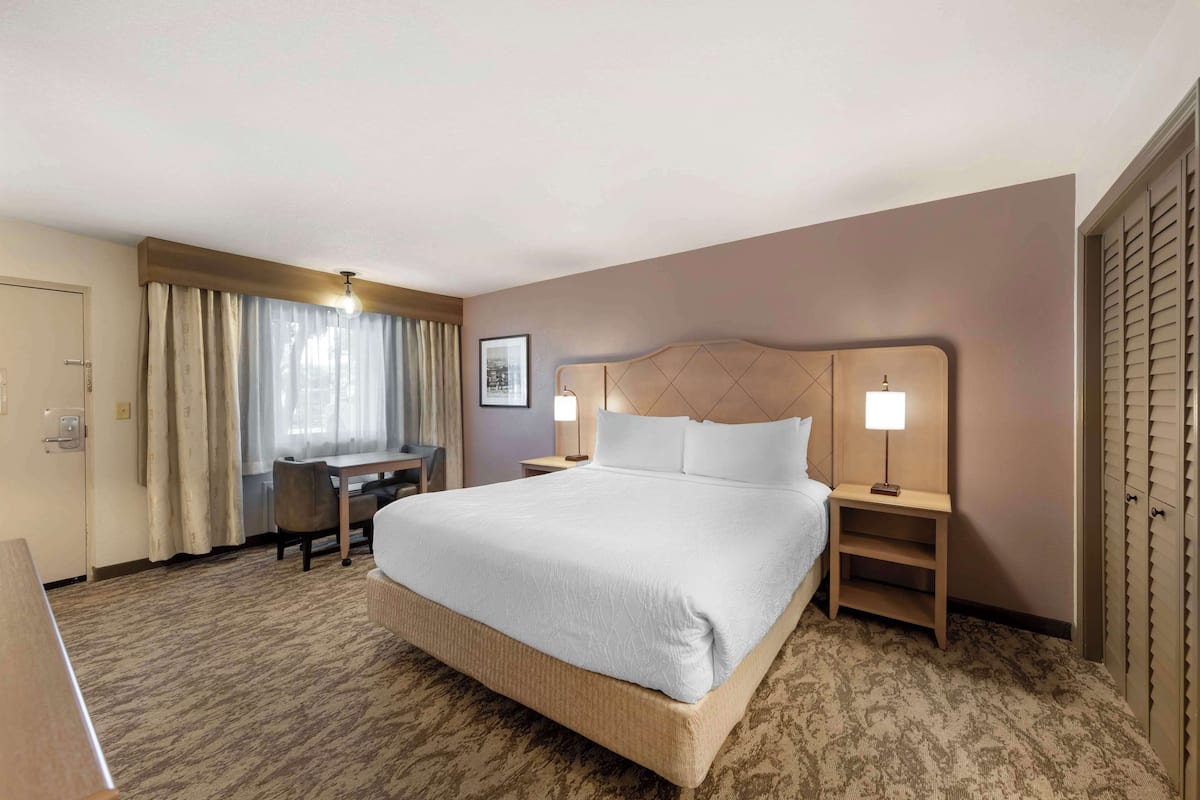 Romantic Room, 1 King Bed, Non Smoking, Jetted Tub | Pillowtop beds, individually decorated, individually furnished