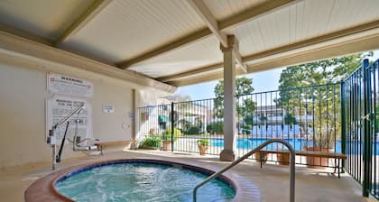 Best Western Plus Black Oak